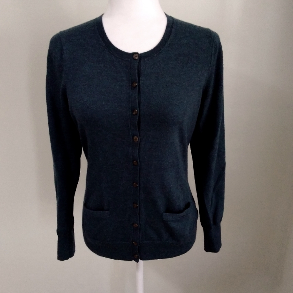 Beautiful Banana Republic Merino Wool Blend Cardigan